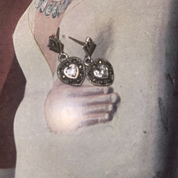 Sterling Silver cubic zirconia hematite heart earrings - Picture 2 of 8